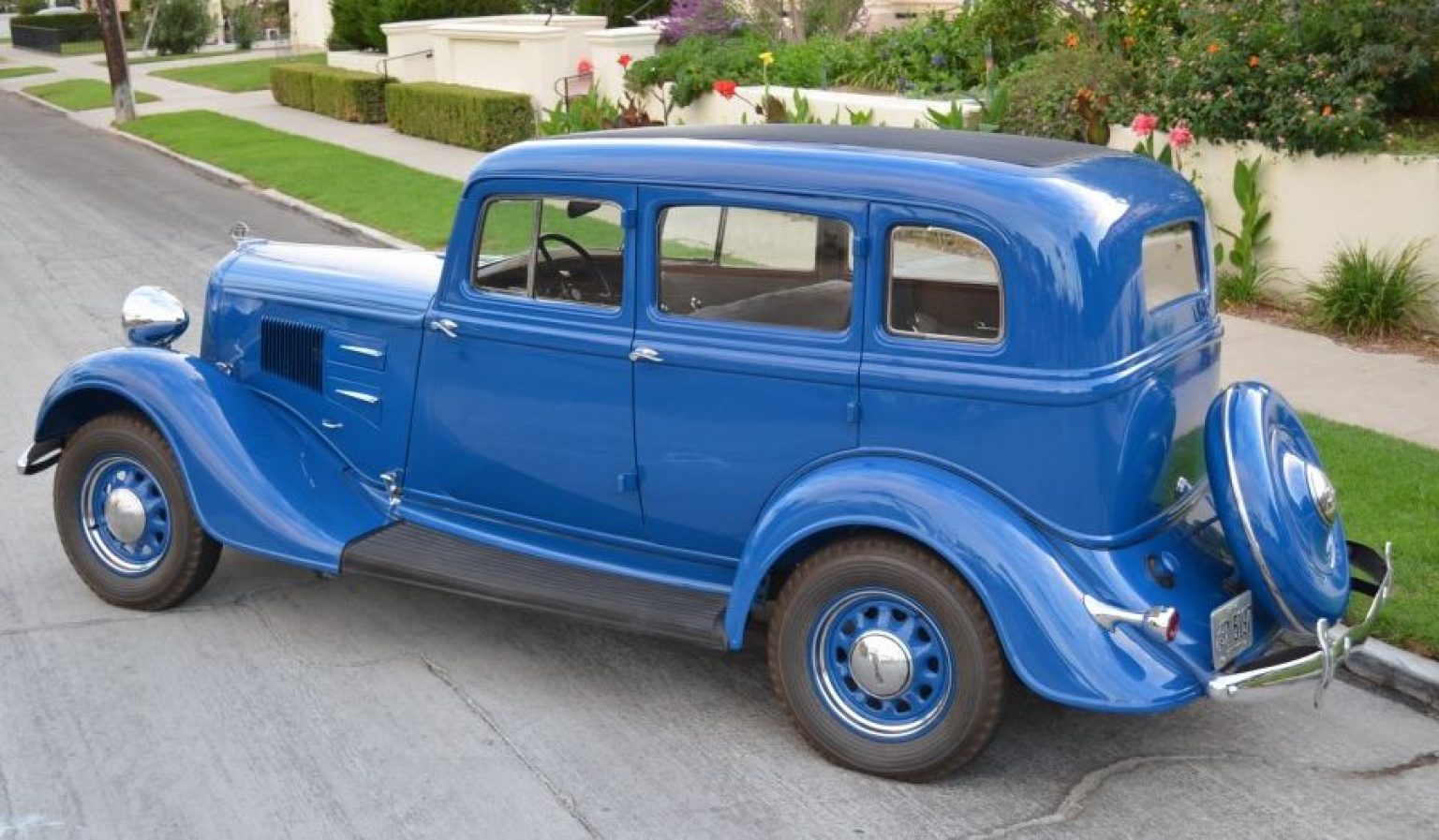 1934 Plymouth PE DeLuxe Sedan, Fully Restored, Beautiful - Classic