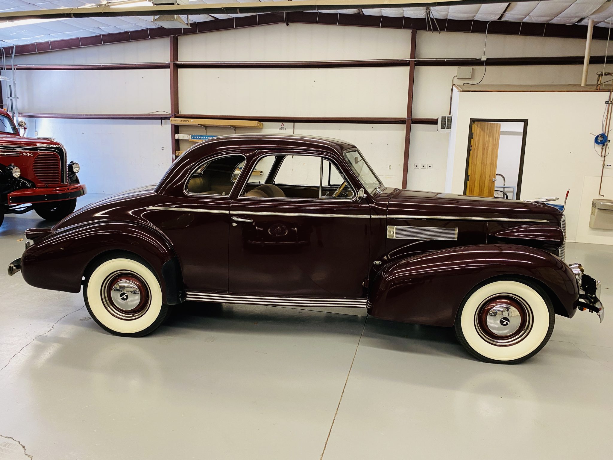 1939 Cadillac LaSalle Series 50 Opera Coupe - Classic Promenade