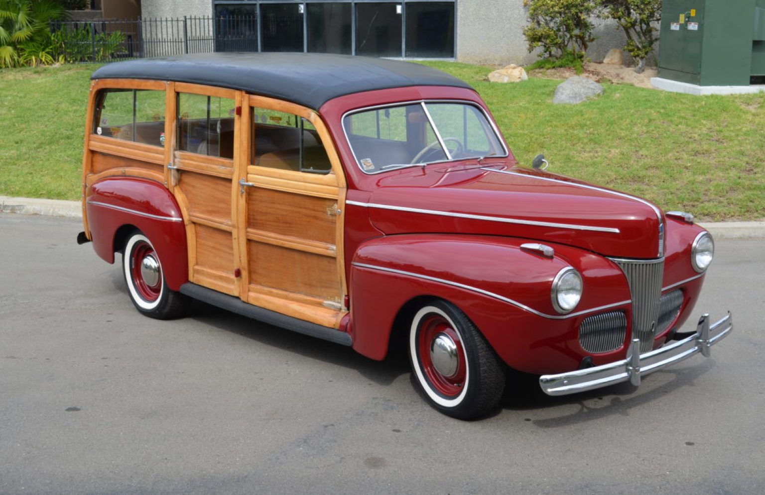 1941 Ford Station Wagon Woodie Deluxe Classic Promenade