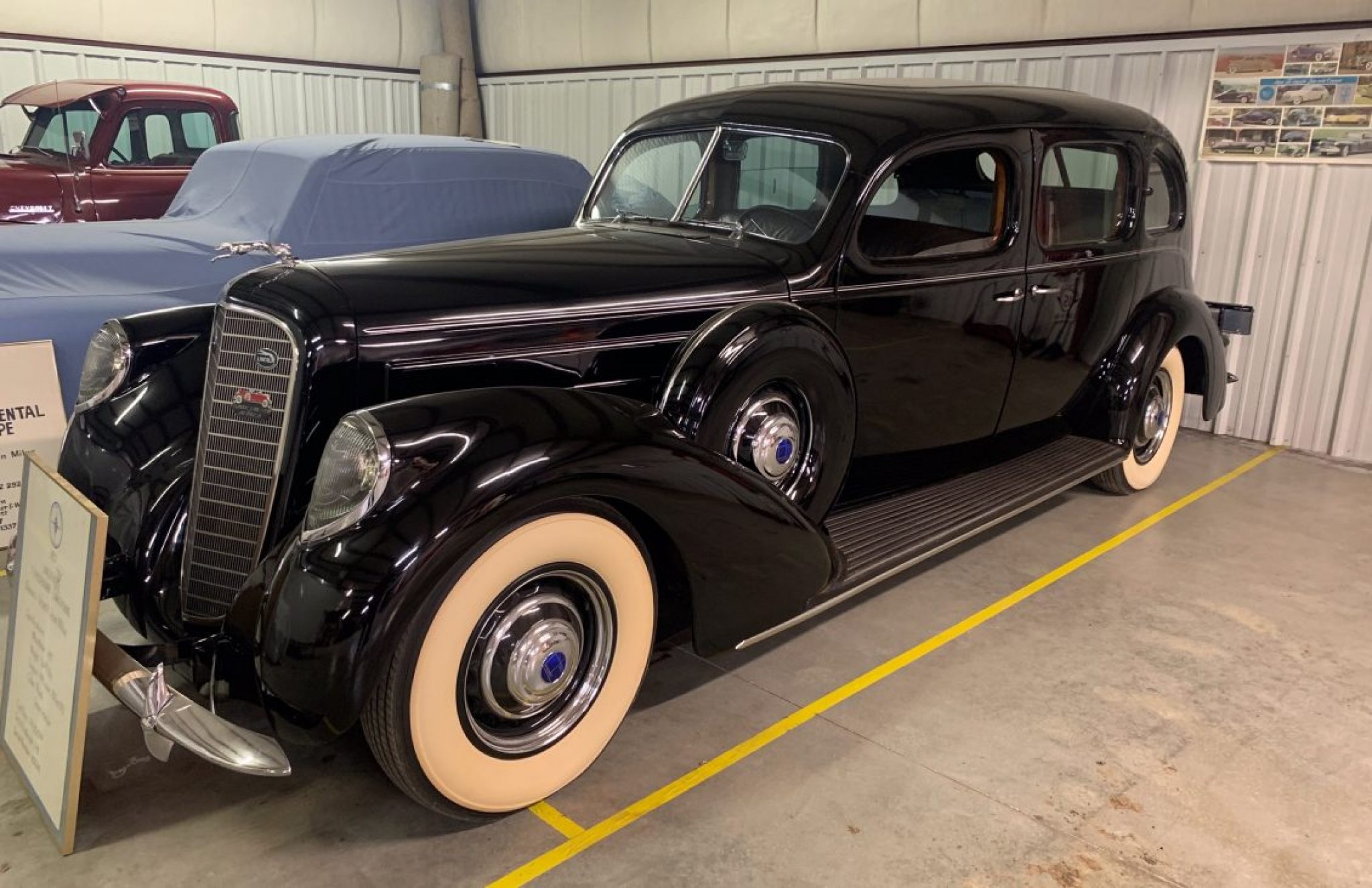 1936 Lincoln Model K - Classic Promenade