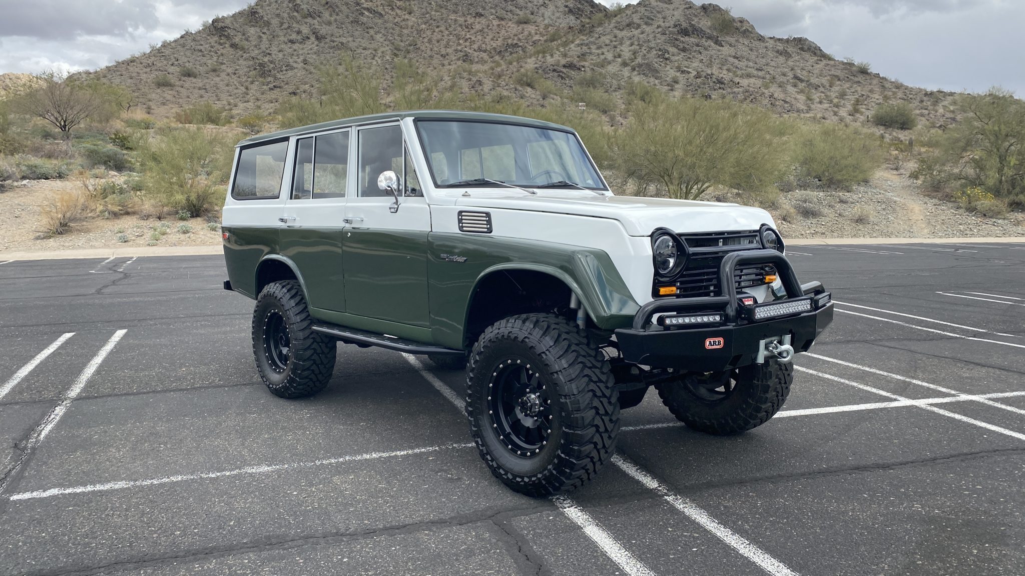 1970 Toyota Land Cruiser FJ55 Custom - Classic Promenade