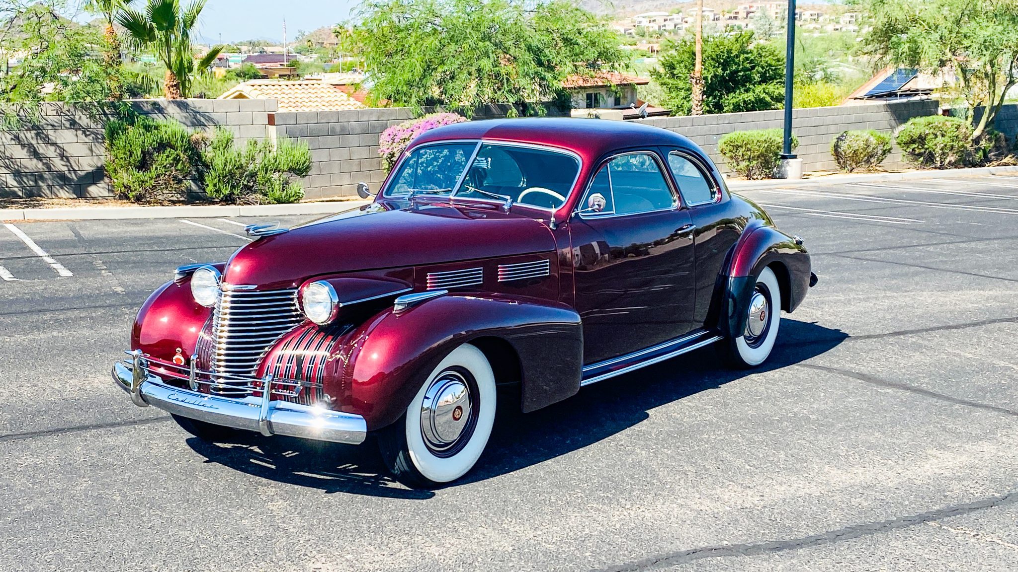 1940 Cadillac Series 62 Club Coupe - Classic Promenade