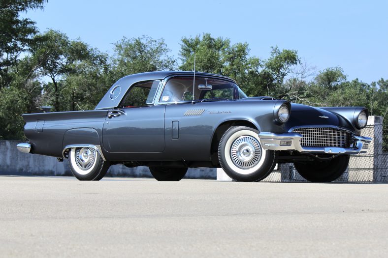 1957 Ford Thunderbird E Code - Classic Promenade