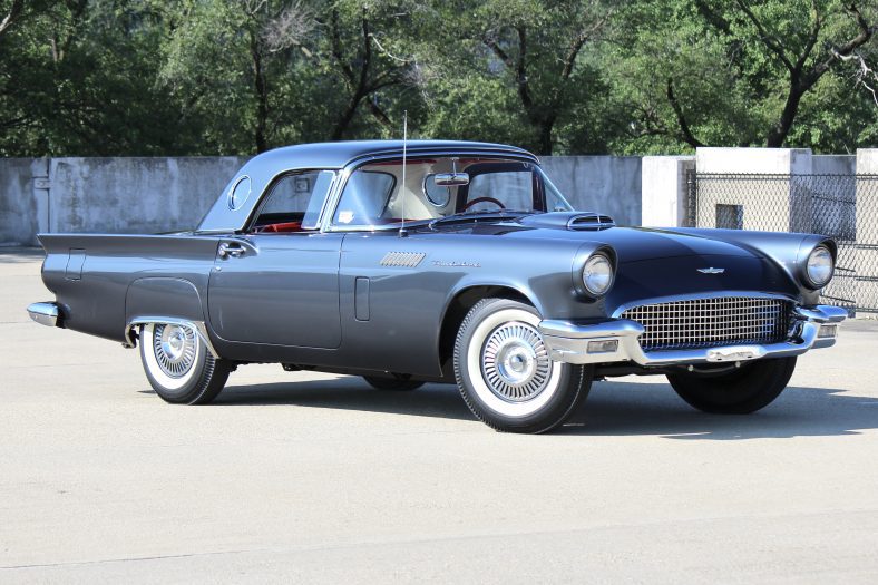 1957 Ford Thunderbird E Code - Classic Promenade