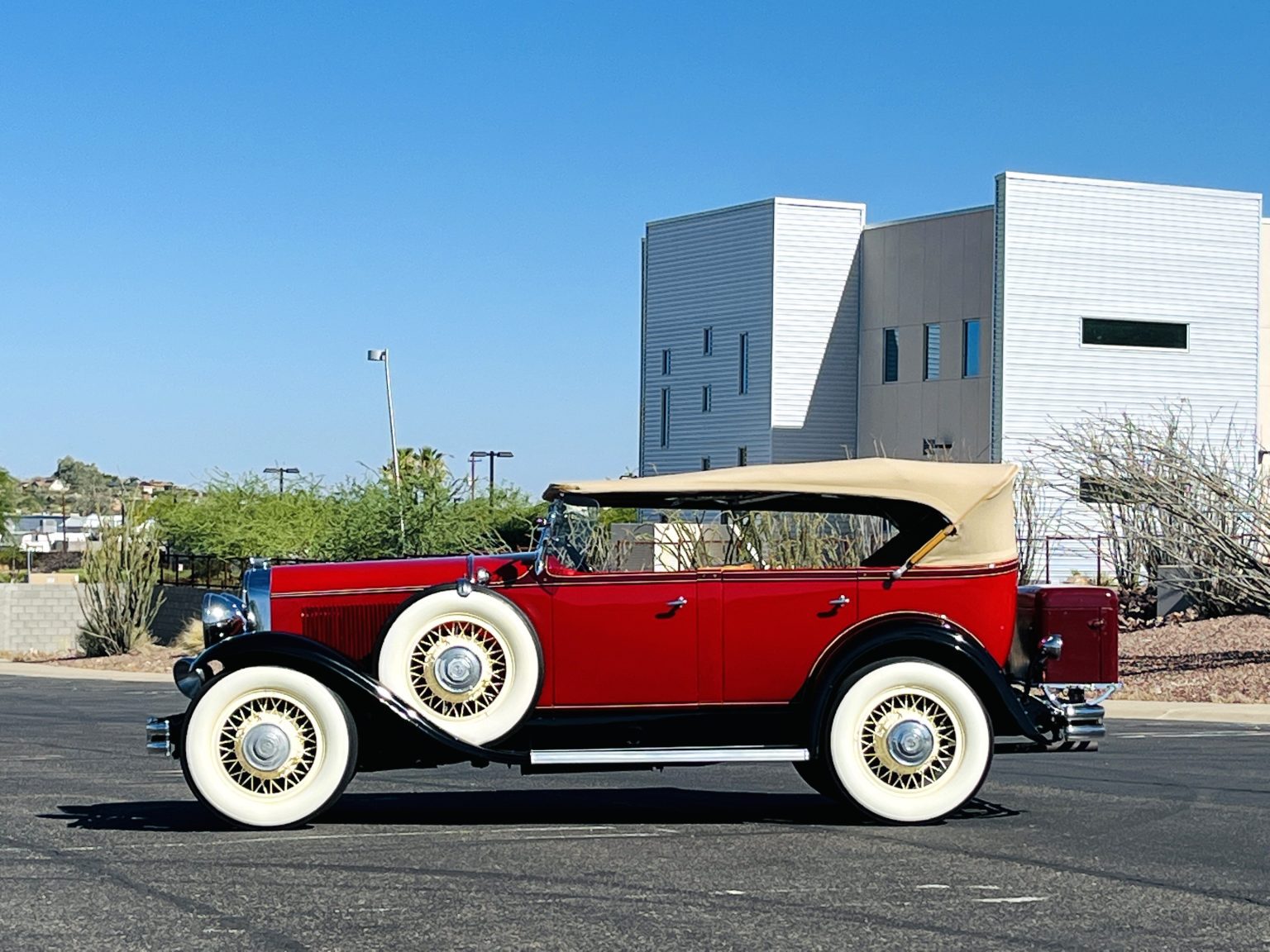 1931 Buick Series 60 Phaeton - Classic Promenade