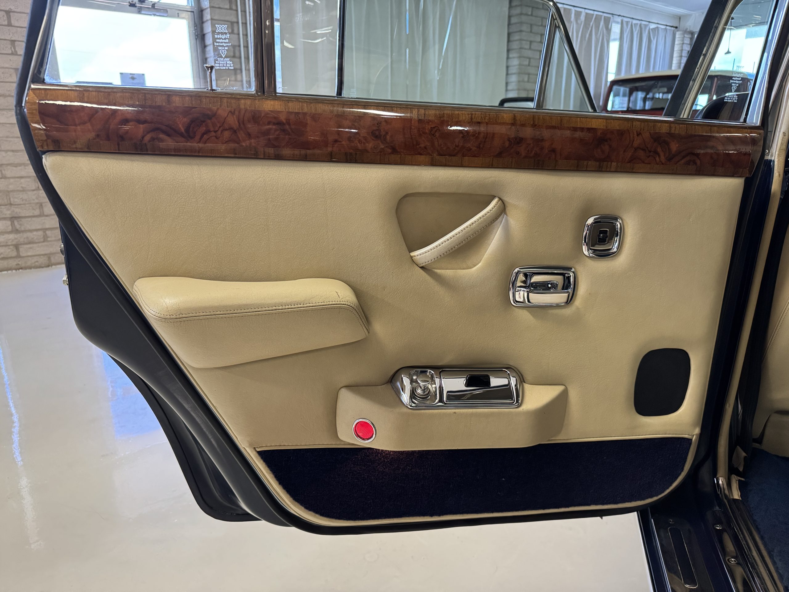 20251013 194913943 iOS 20251013 194913943 iOS