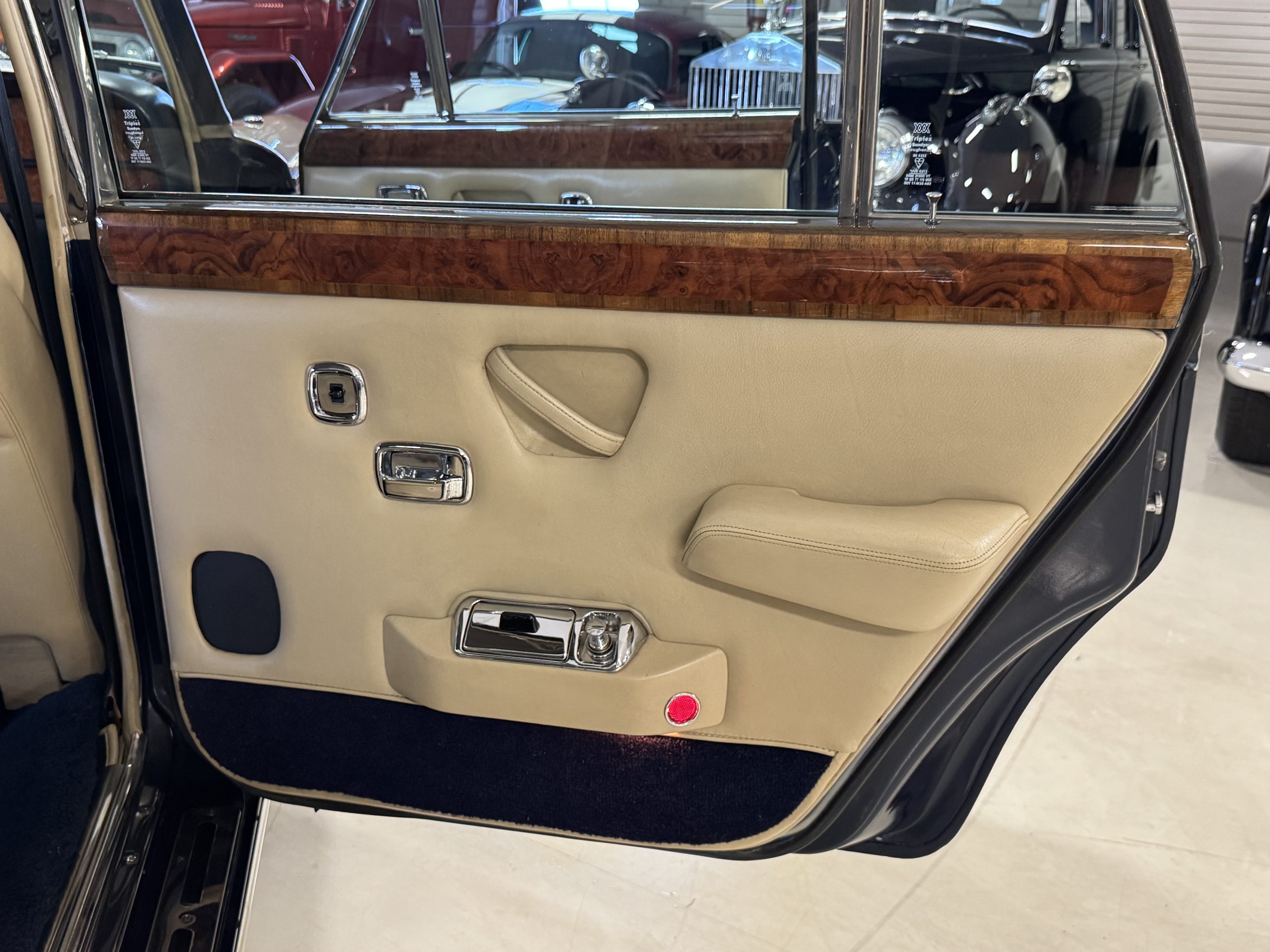 20251013 195355637 iOS 20251013 195355637 iOS