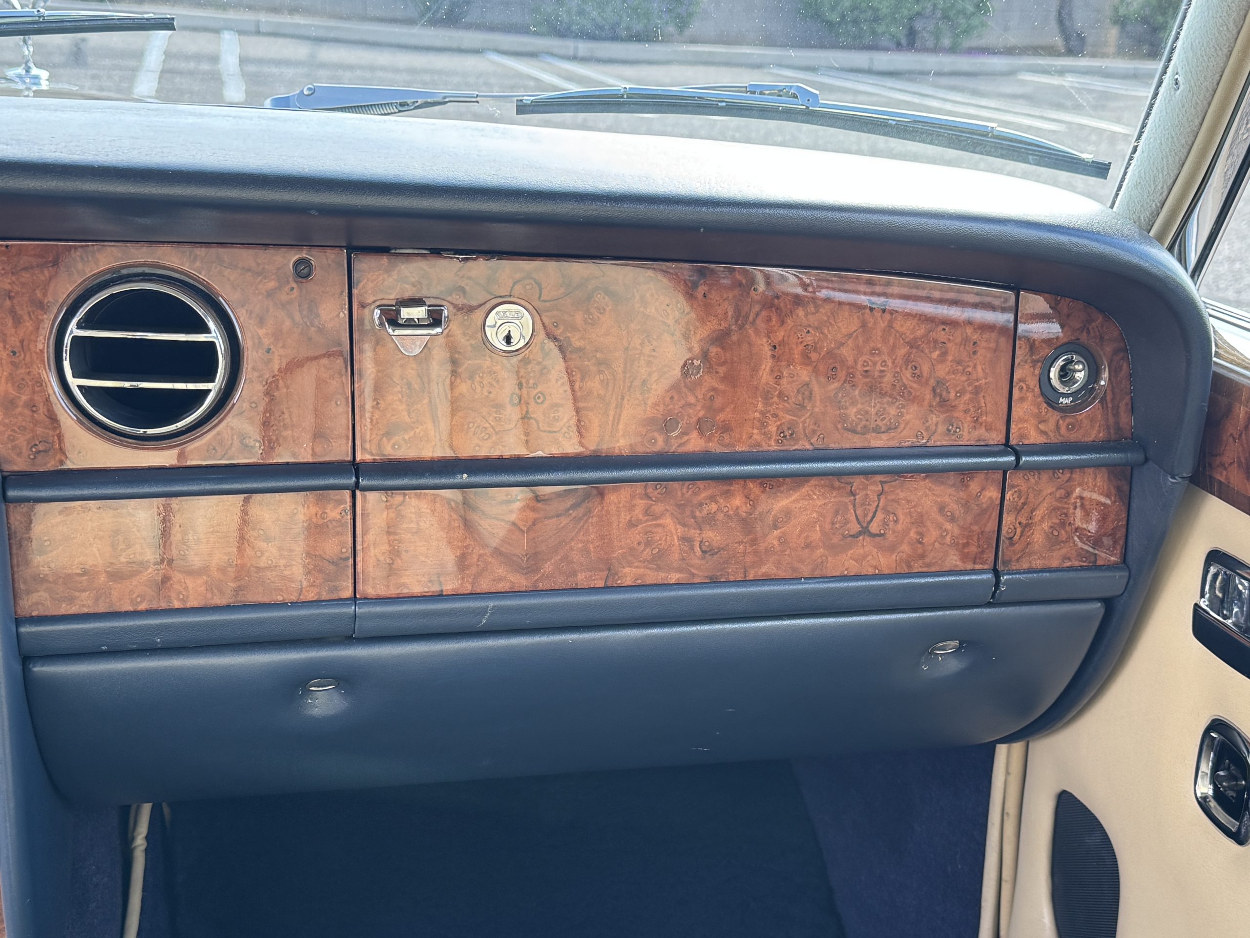 20251013 222054847 iOS 20251013 222054847 iOS