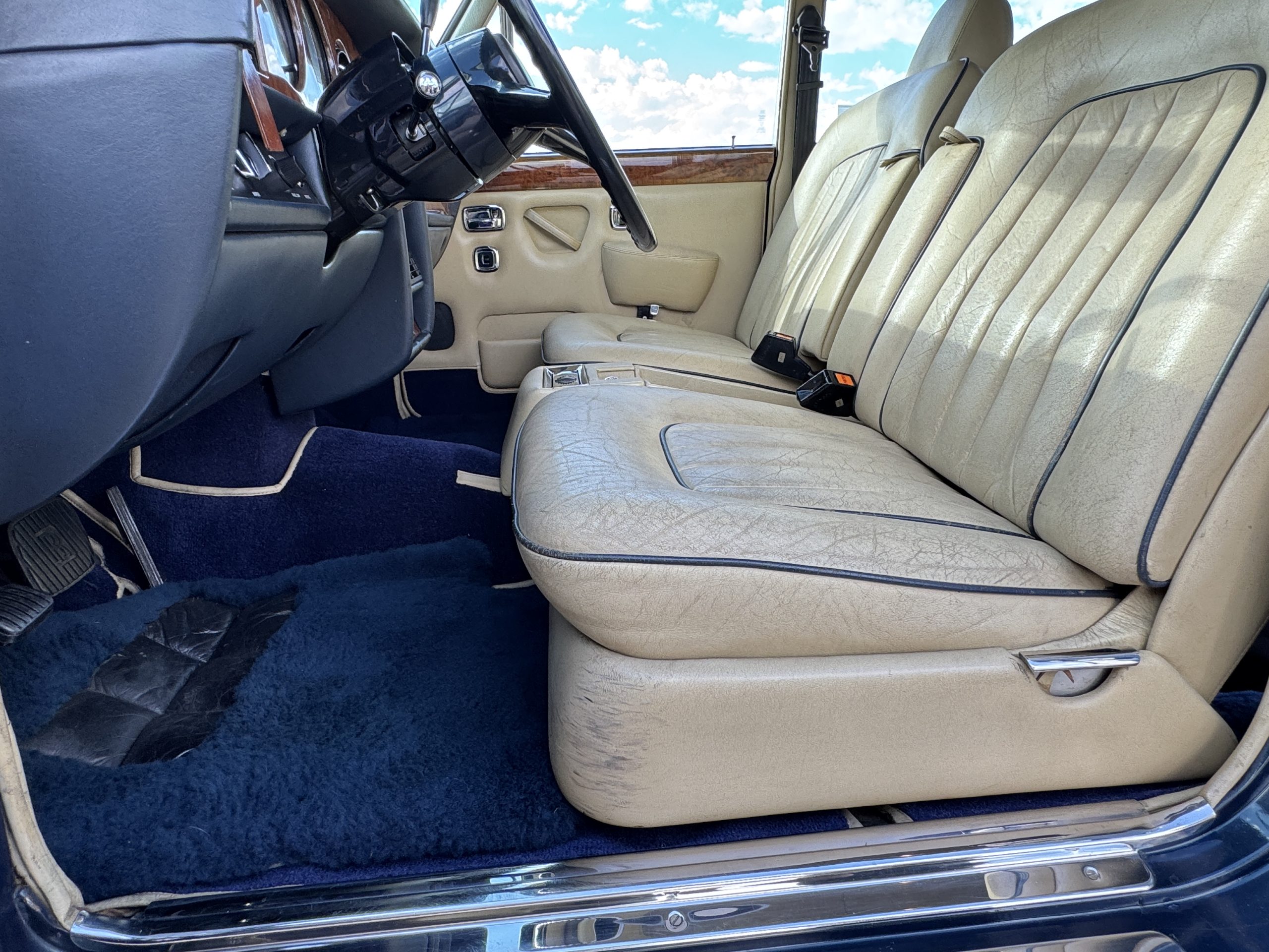 20251013 222107819 iOS 20251013 222107819 iOS