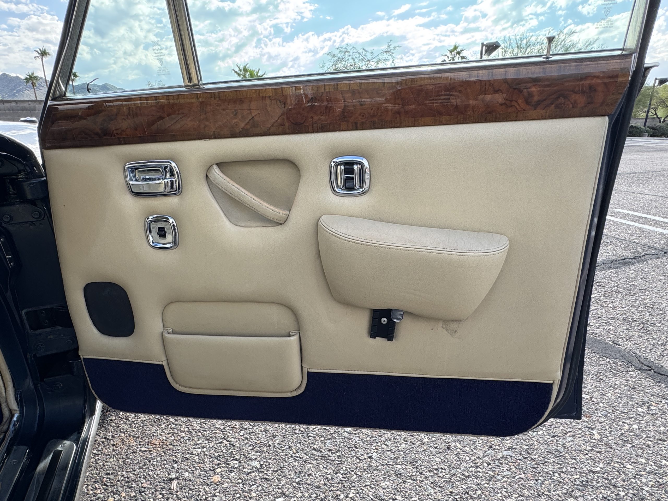 20251013 222208336 iOS 20251013 222208336 iOS