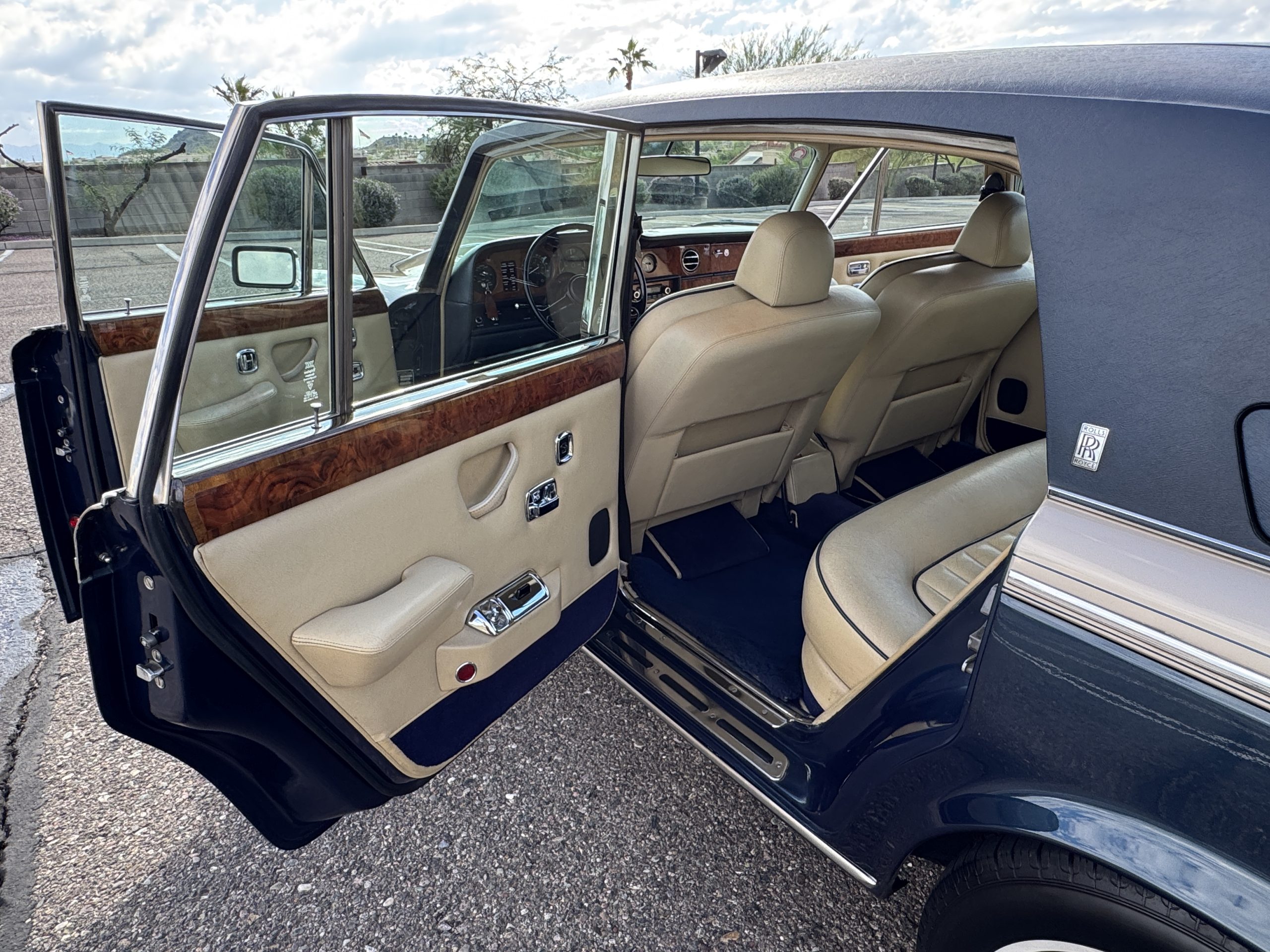 20251013 222219512 iOS 20251013 222219512 iOS