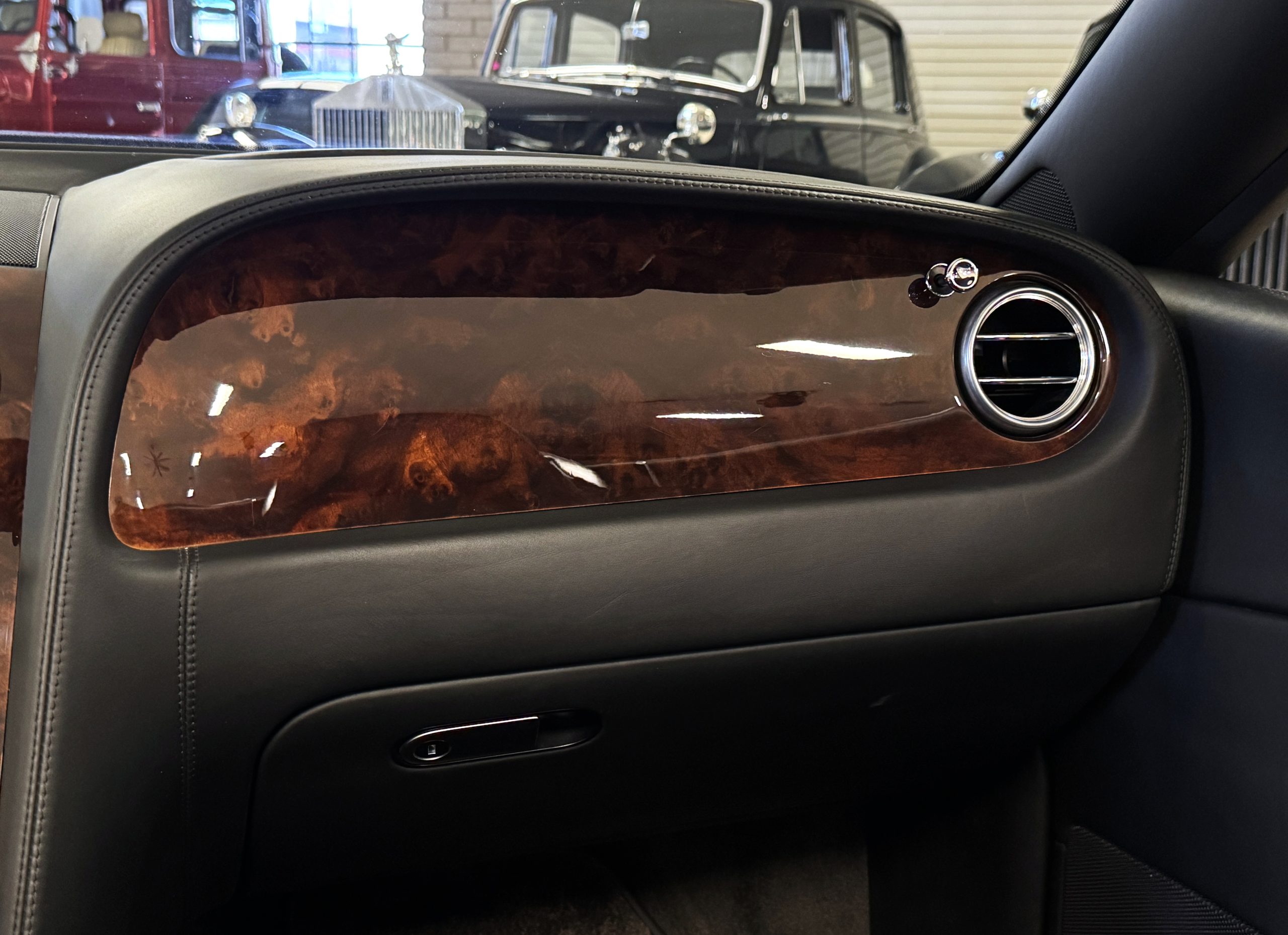 20251026 195013596 iOS 20251026 195013596 iOS