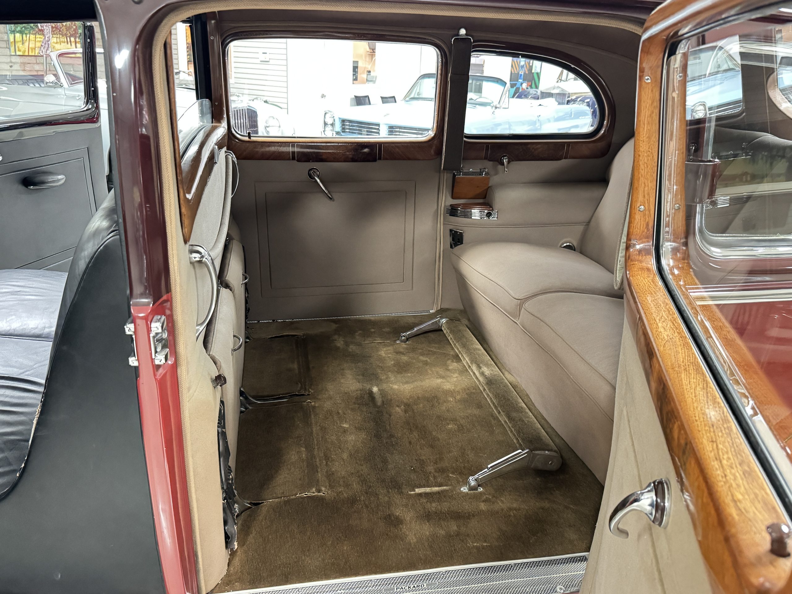 20251216 011342912 iOS 20251216 011342912 iOS