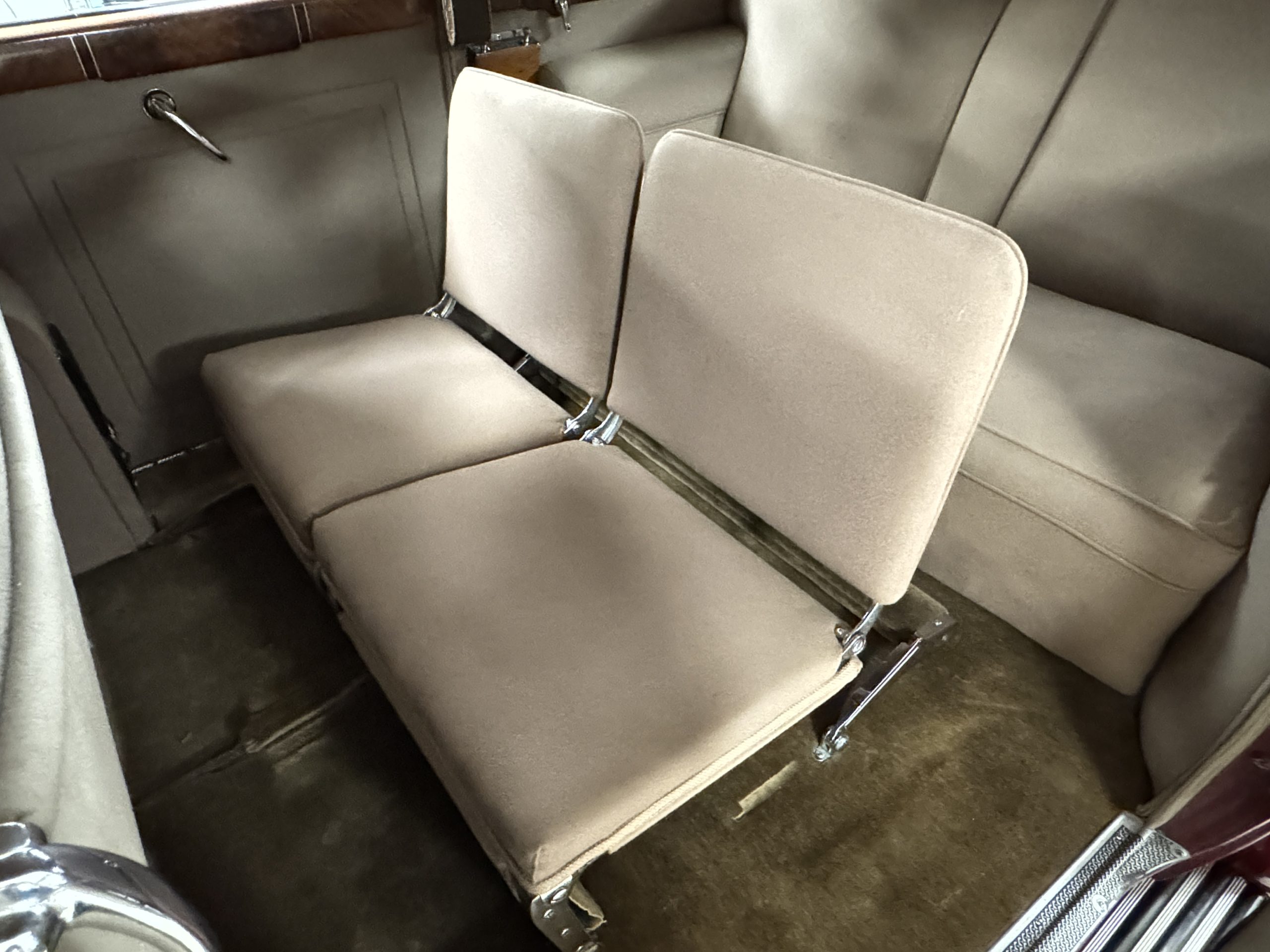 20251216 011821534 iOS 20251216 011821534 iOS